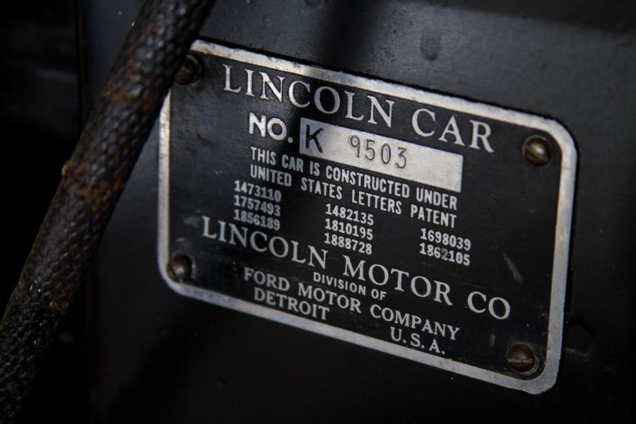  Lincoln Model K Convertible Victoria by Brunn 1939 года  (фото 9 из 34)